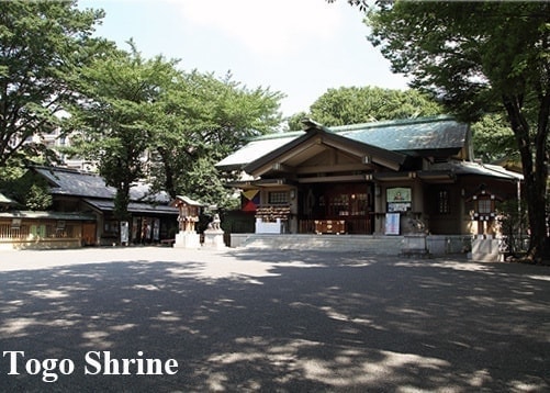 東郷神社本殿